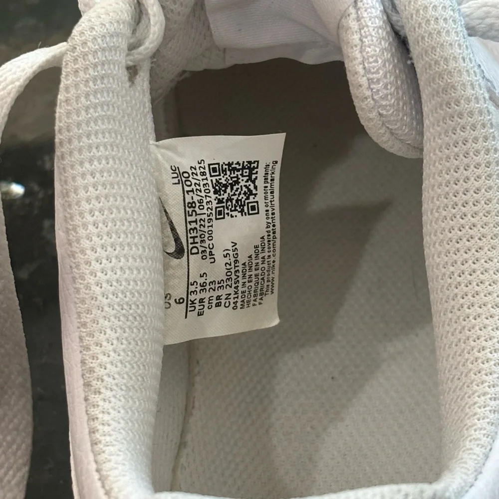 Nike Court Vision Low Sneakers - Women’s Size 6 - White - Picture 9 of 14